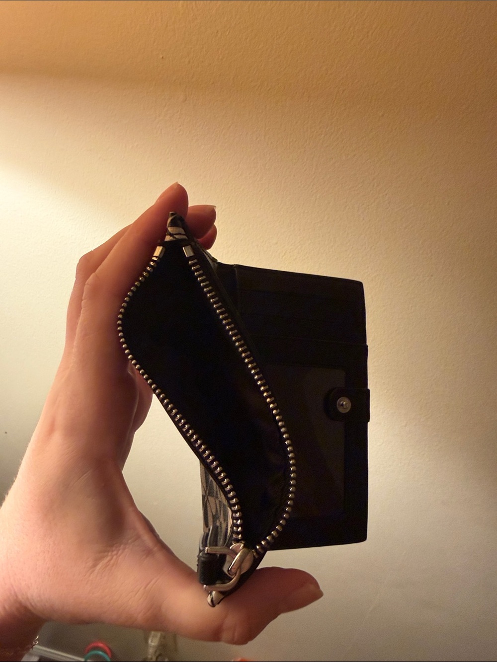 kate spade Black & Cream Floral Zip Card Case - Picture 3 of 3